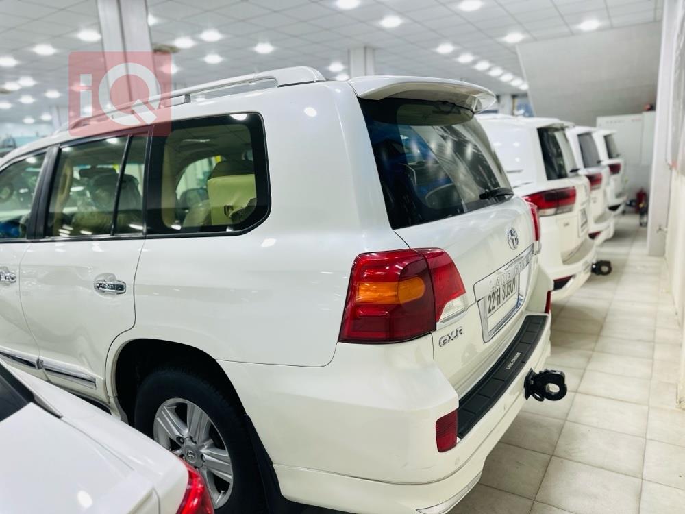 تويوتا لاندكروزر